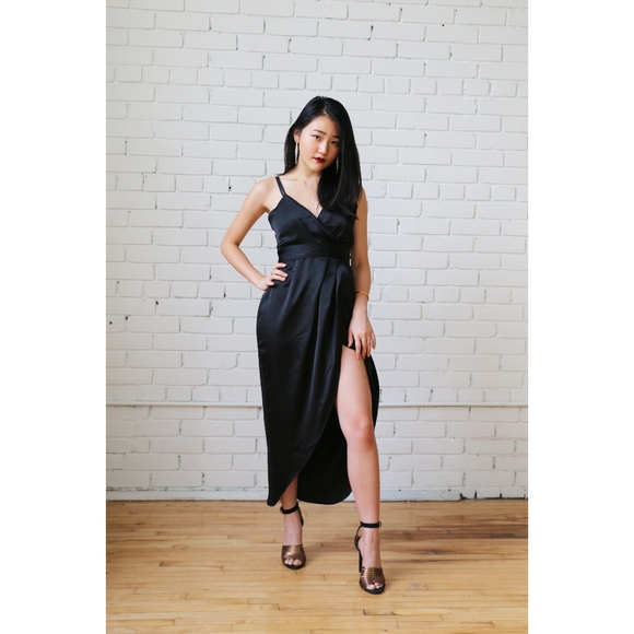 PREM | Moments Wrap Dress - Picture 1 of 4